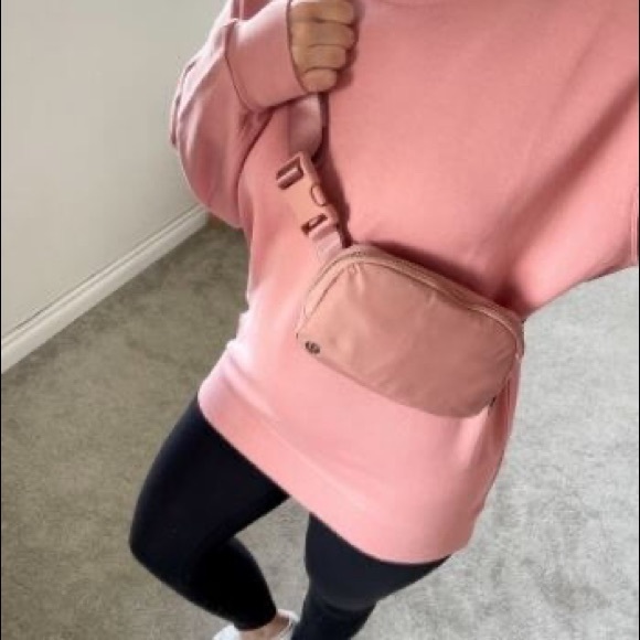 🍋Lululemon Everywhere Belt Bag BRRO Brier Rose NWT - Picture 6 of 6